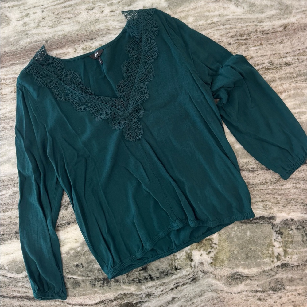 Express Teal Lace V-Neck Blouse Women’s Size Medium